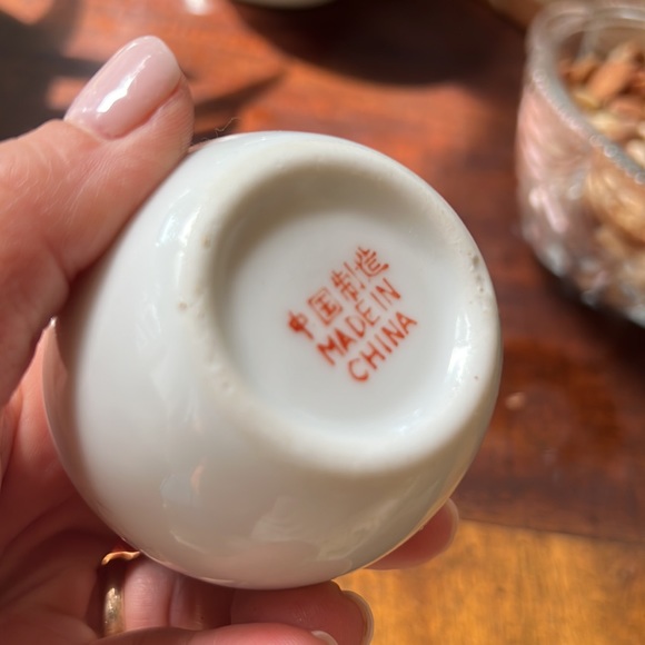 Tiny Vase for Spring - Picture 6 of 8